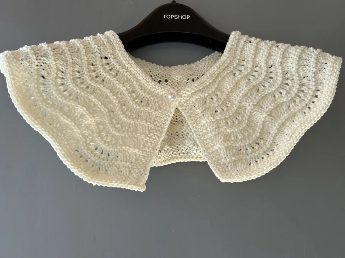 Knitted Collar “Sea Wave”
